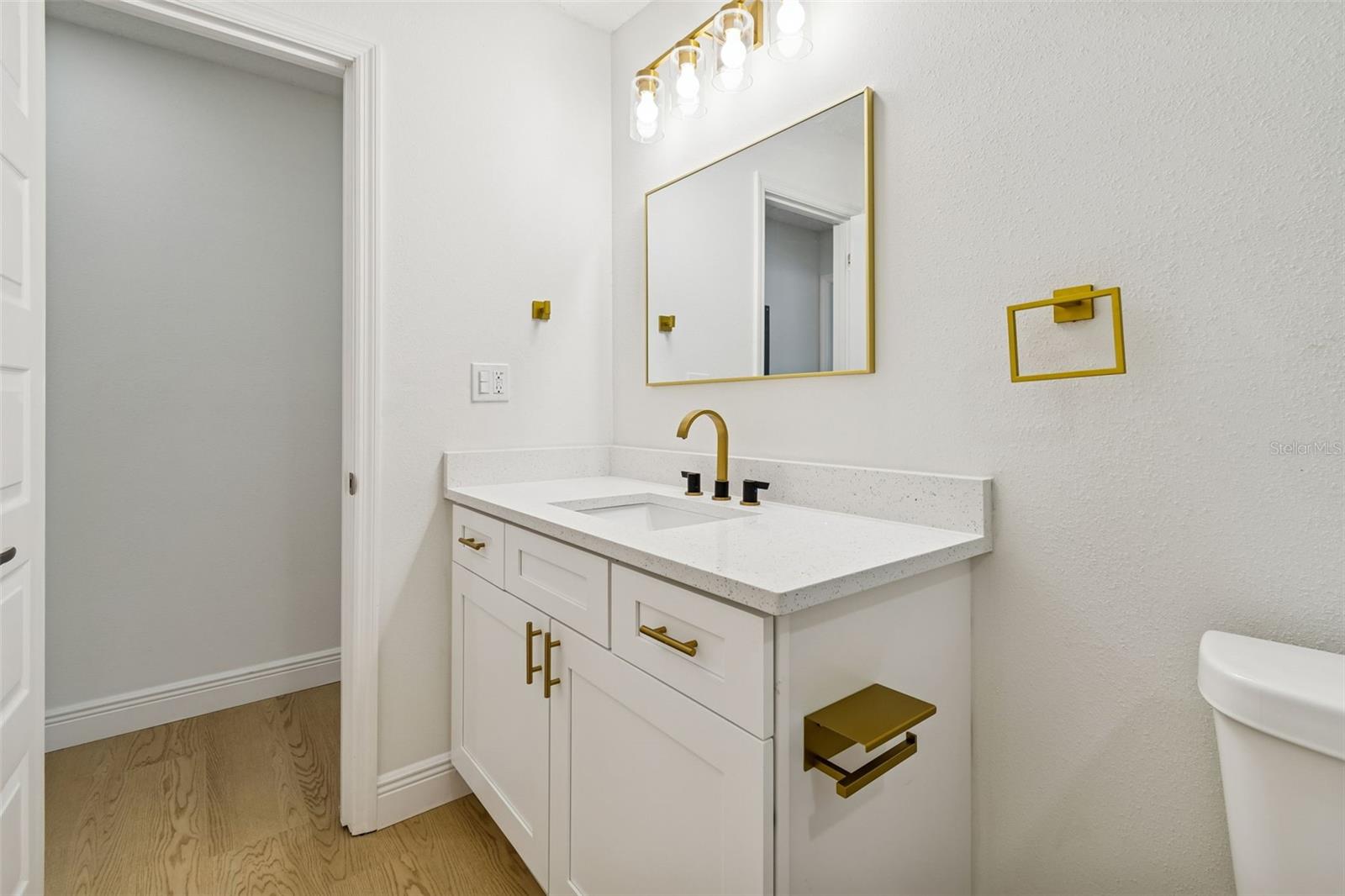 7910 W POWHATAN AVE — photo 37