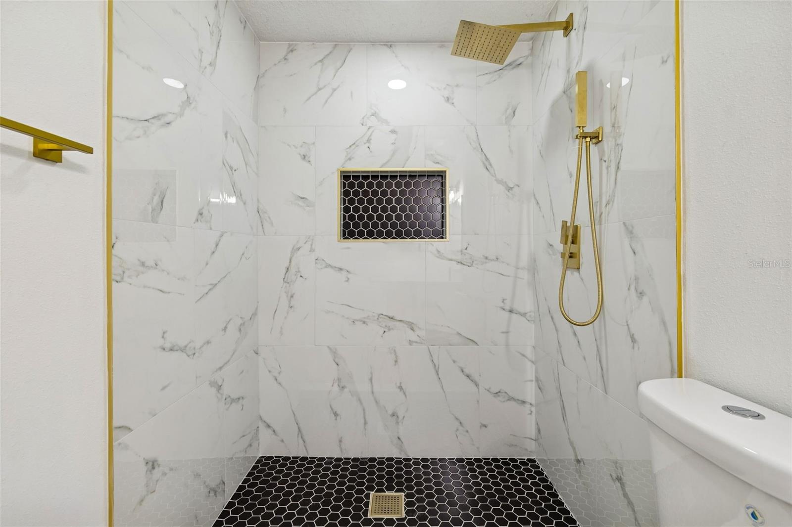7910 W POWHATAN AVE — photo 55