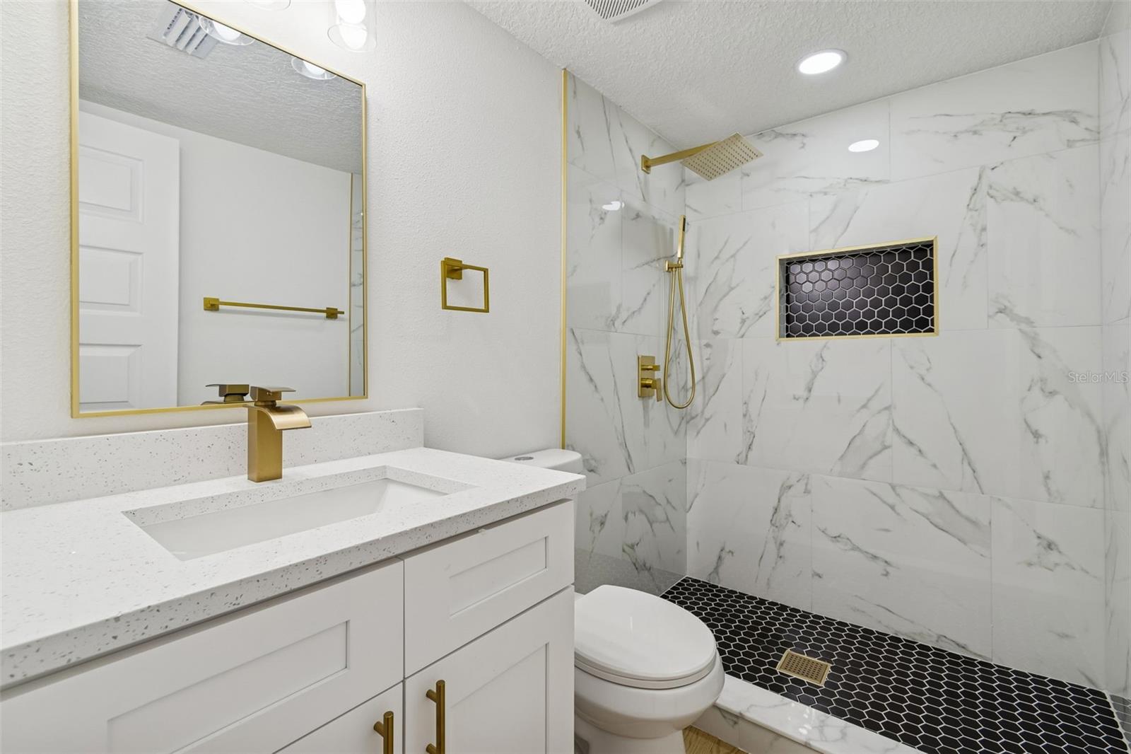 7910 W POWHATAN AVE — photo 65
