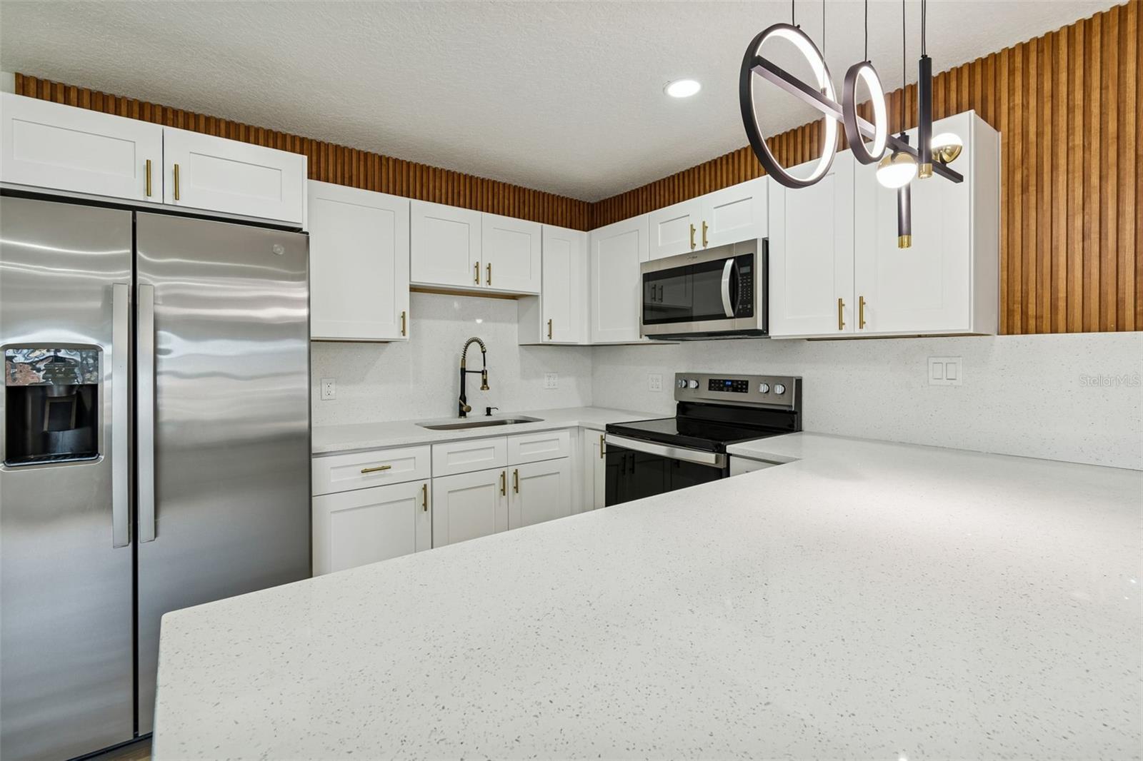 7910 W POWHATAN AVE — photo 26
