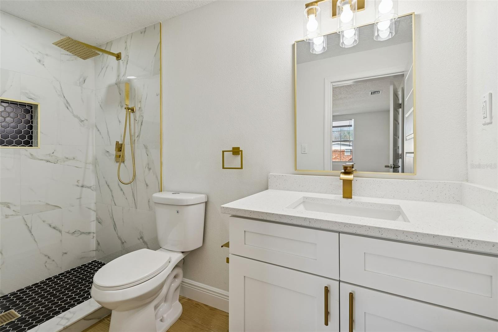 7910 W POWHATAN AVE — photo 54