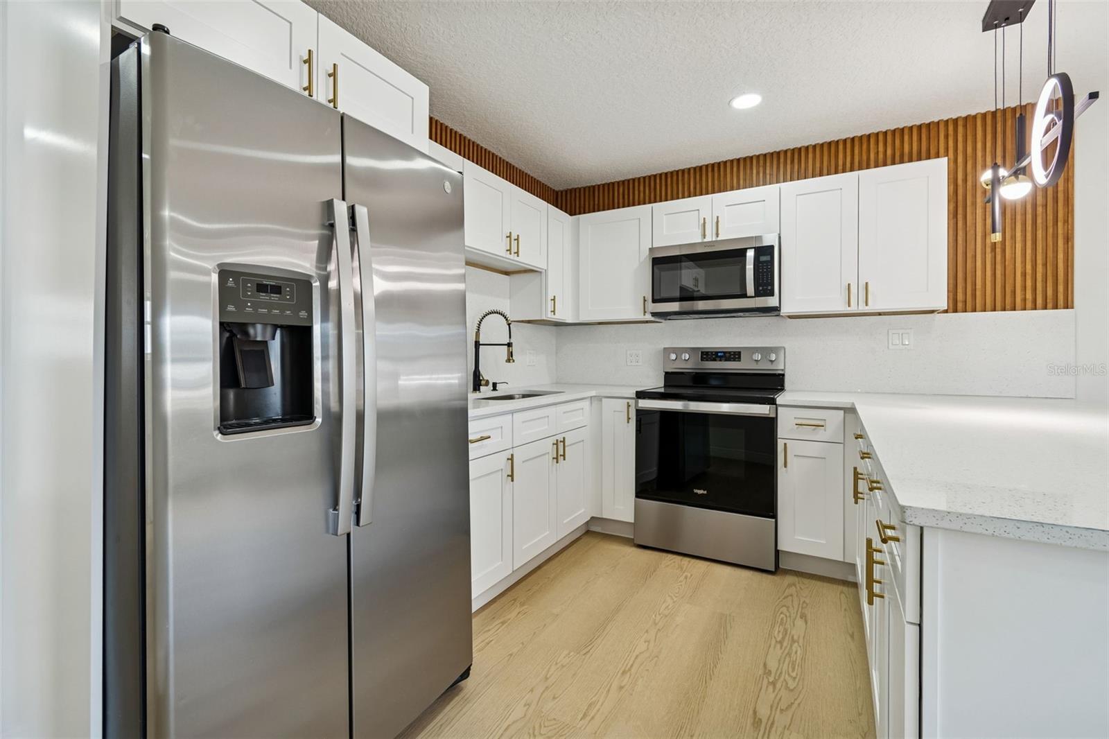 7910 W POWHATAN AVE — photo 24