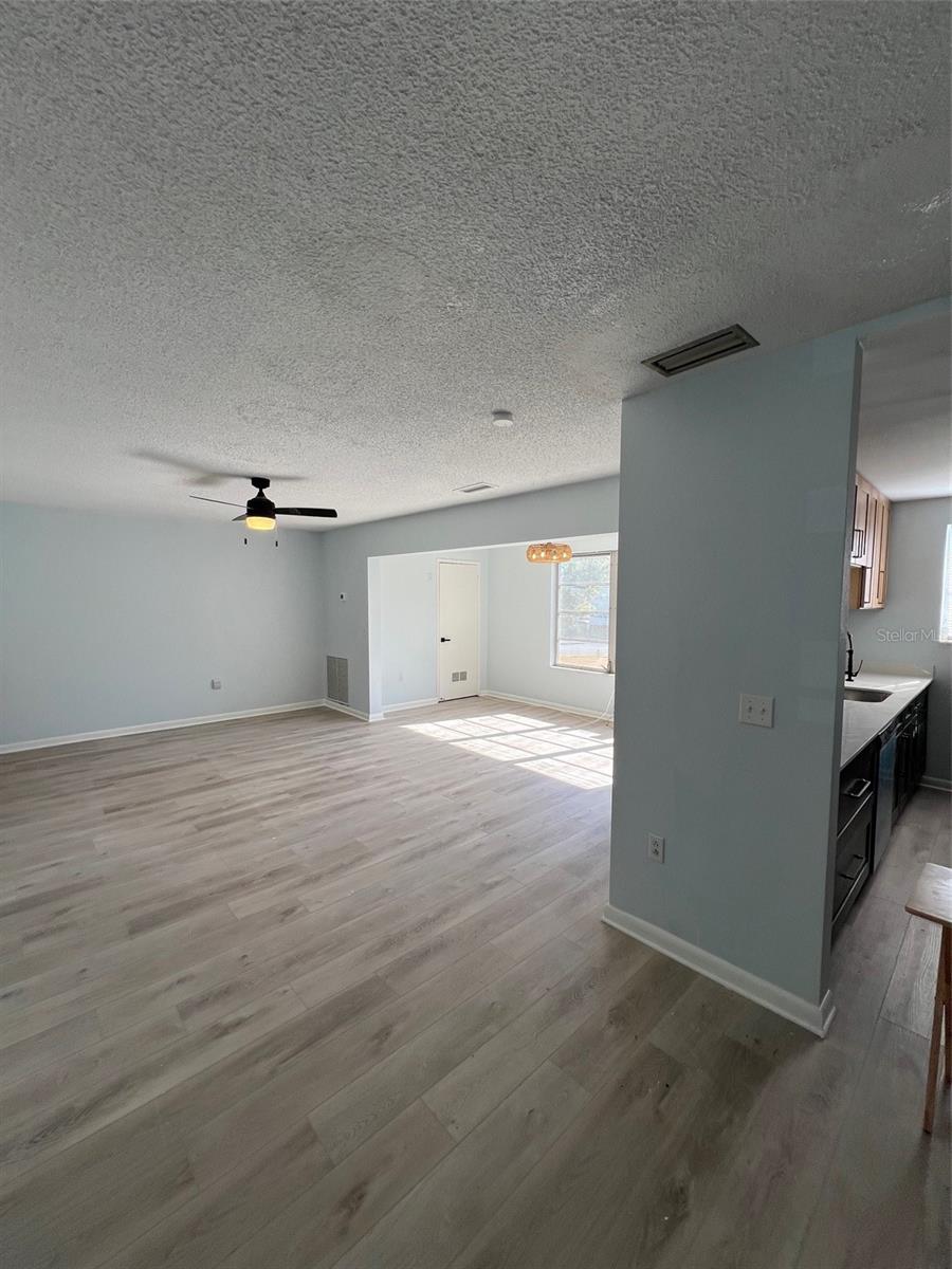 5750 80TH ST N #B203 — photo 8