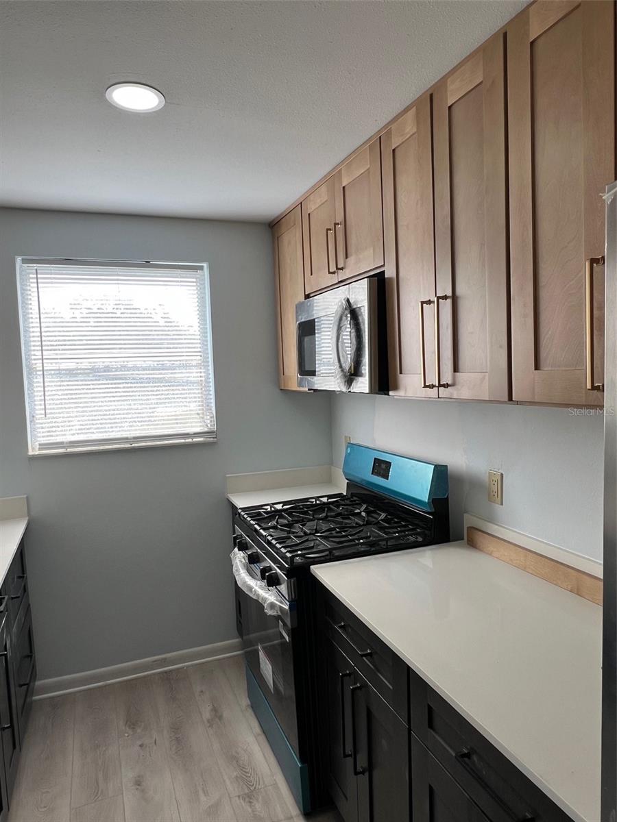 5750 80TH ST N #B203 — photo 13