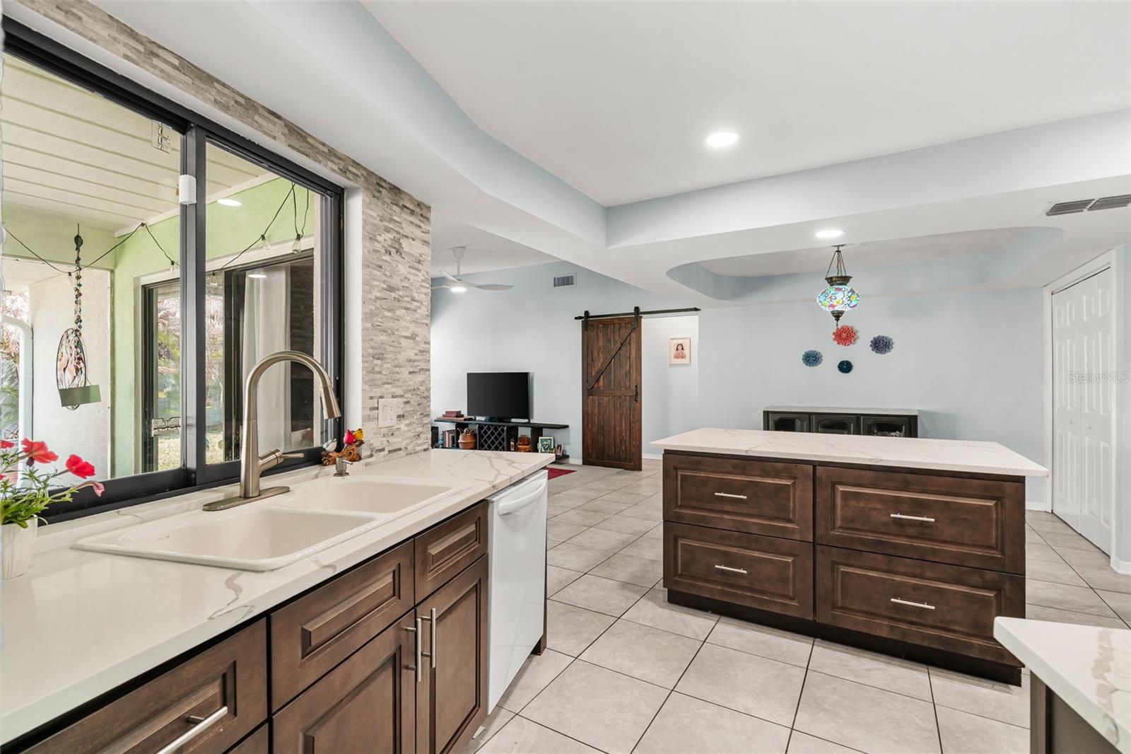 2715 BERRYKNOLL PL — photo 17