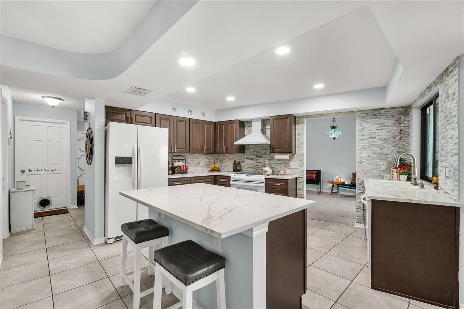 2715 BERRYKNOLL PL — photo 5