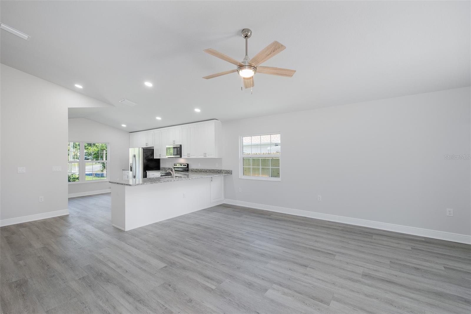 5422 CHARLES ST — photo 10