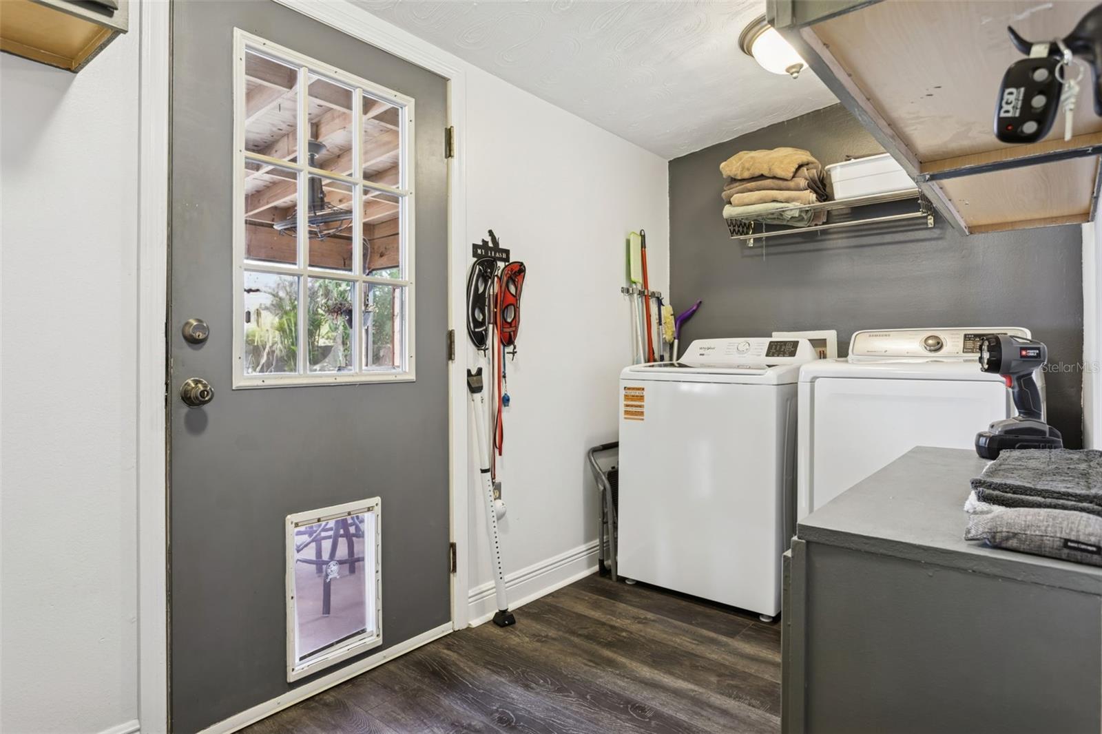 1023 N BASK DR — photo 26