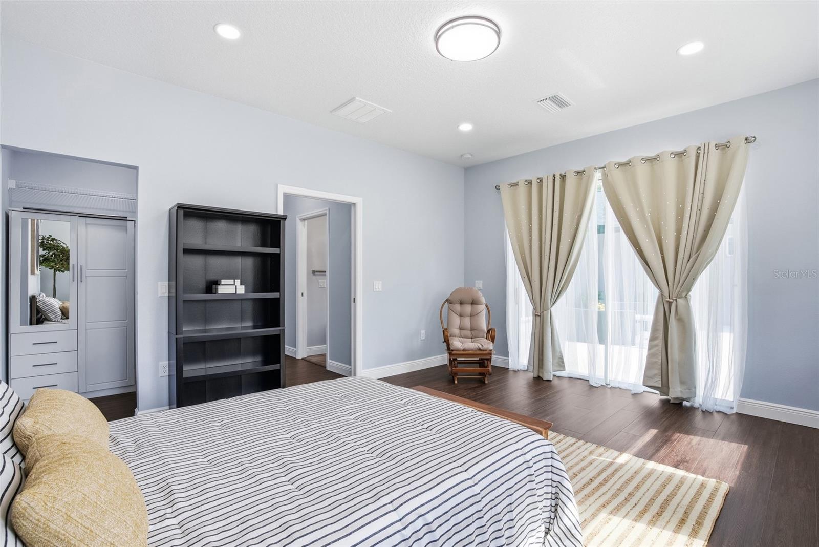 16090 FRINGE TREE DR — photo 26