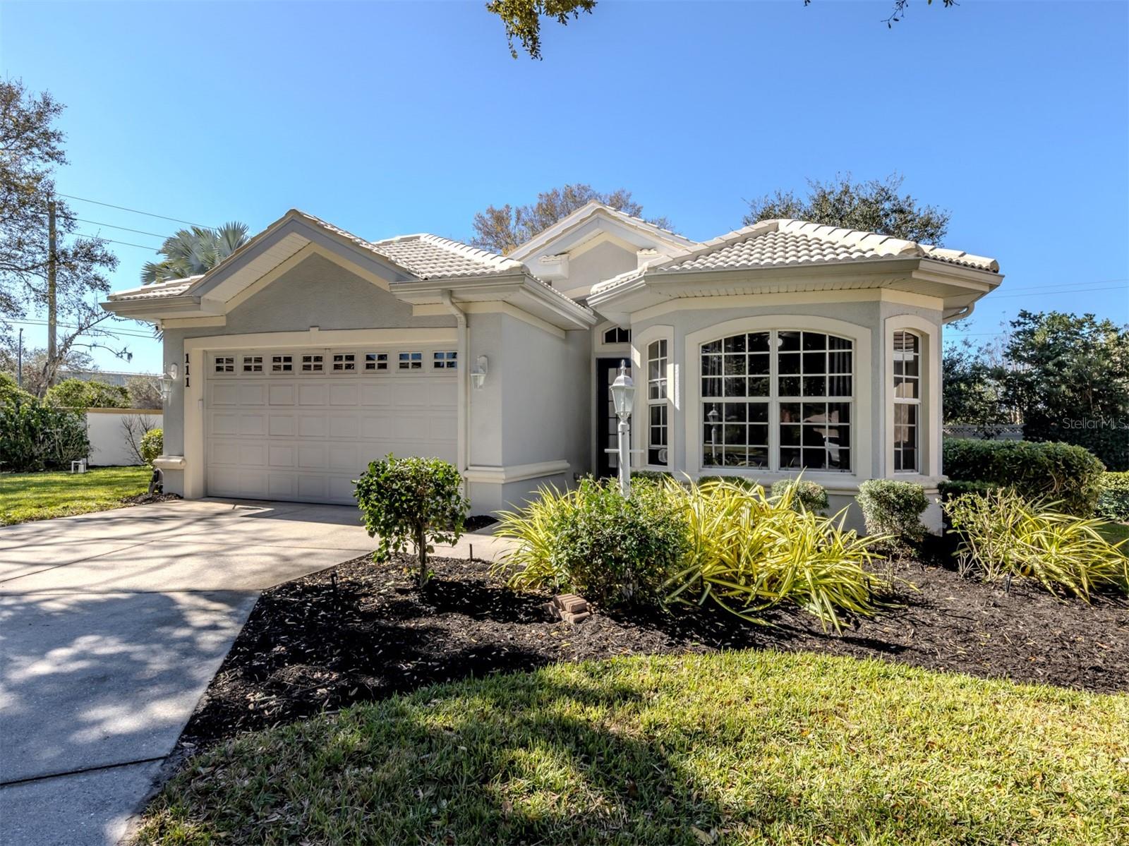 111 WAYFOREST DR — photo 30