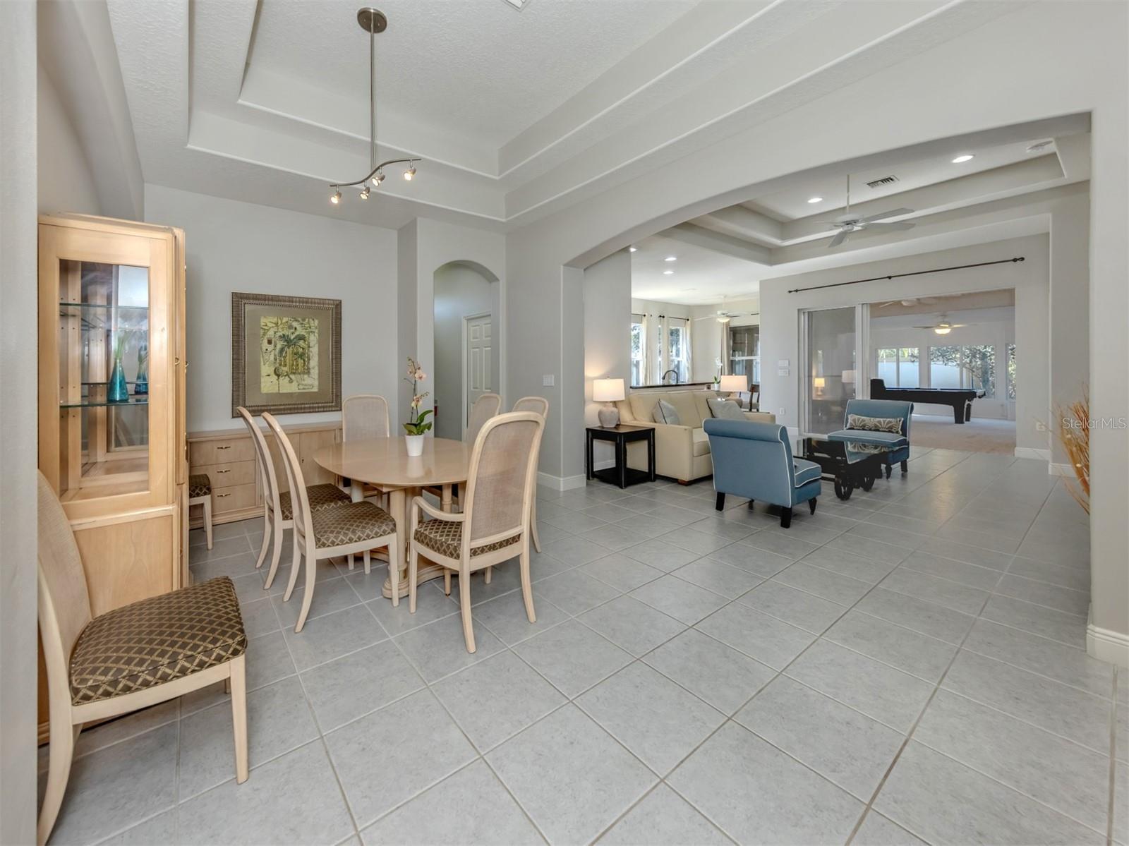 111 WAYFOREST DR — photo 2