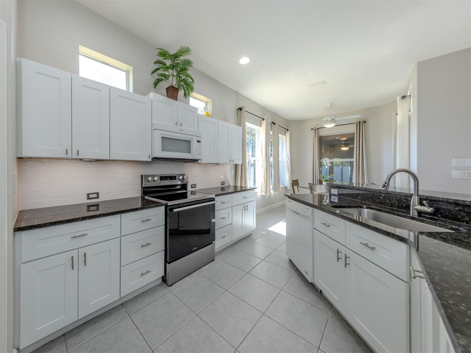 111 WAYFOREST DR — photo 14
