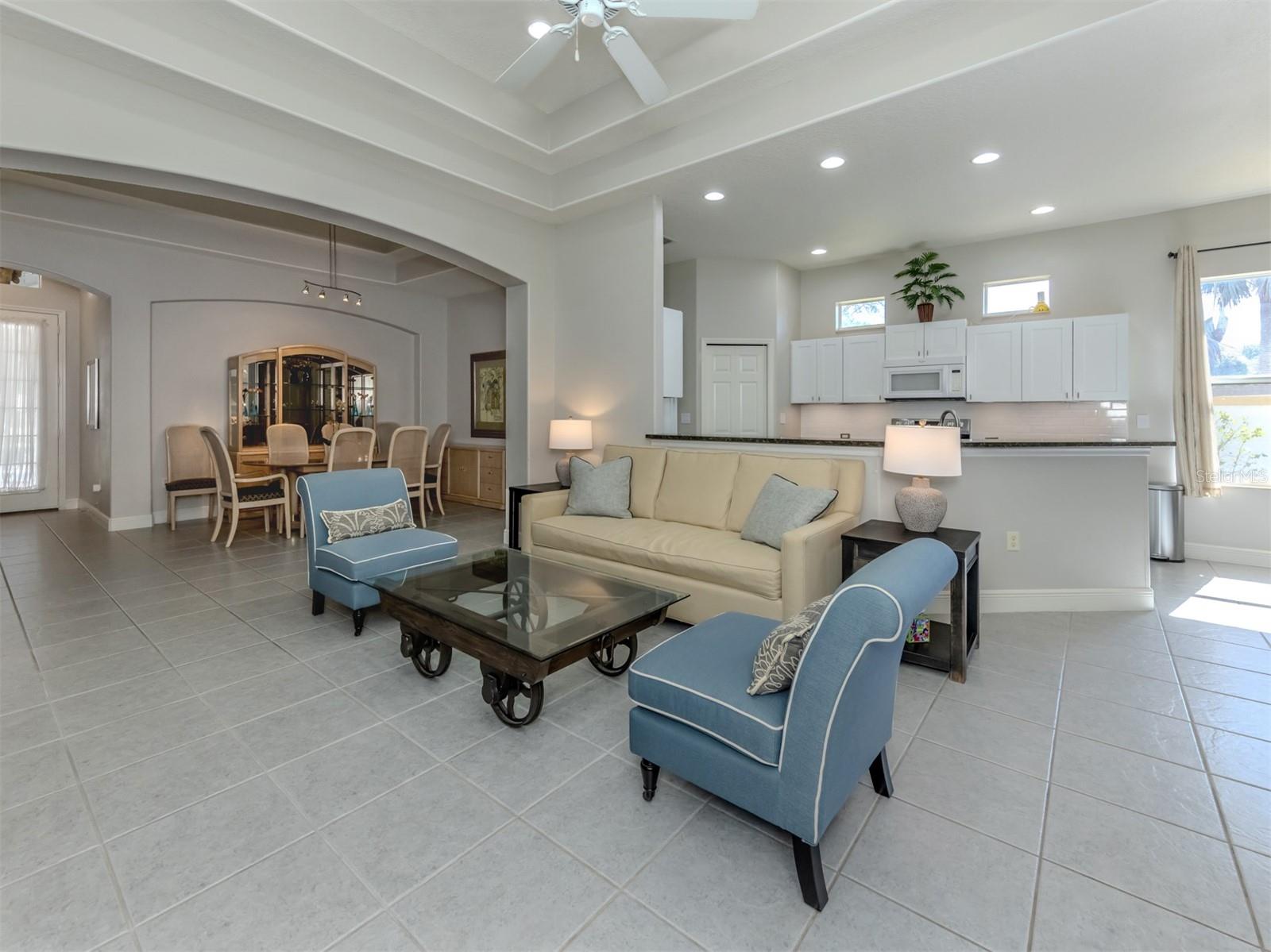 111 WAYFOREST DR — photo 9