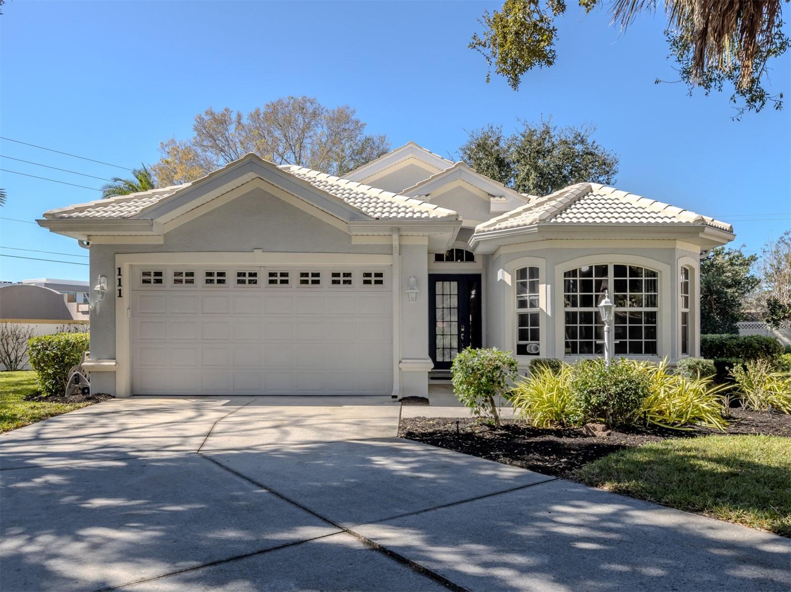 111 WAYFOREST DR — photo 23
