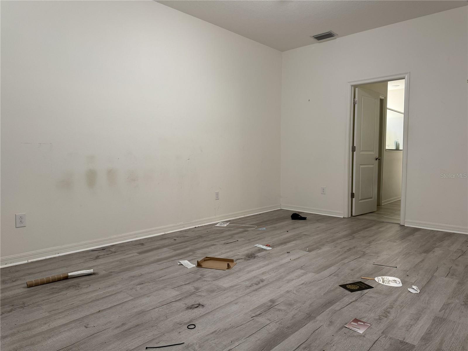 Home in PALMETTO — photo 27