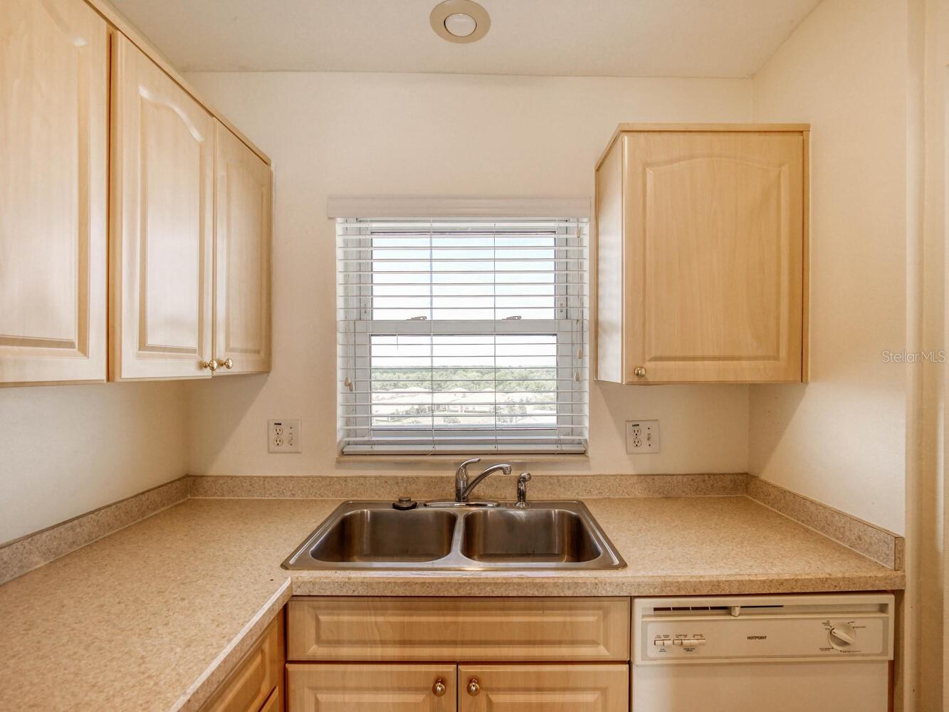 4939 FLORAMAR TER #904 — photo 8