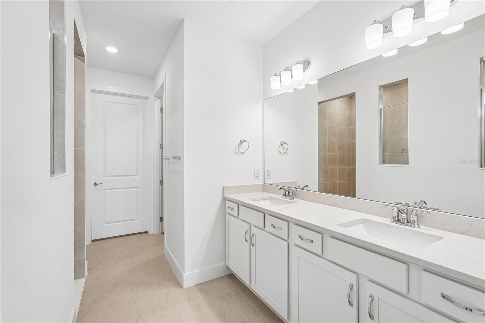 9927 JOHNSON OAKS GLN — photo 10