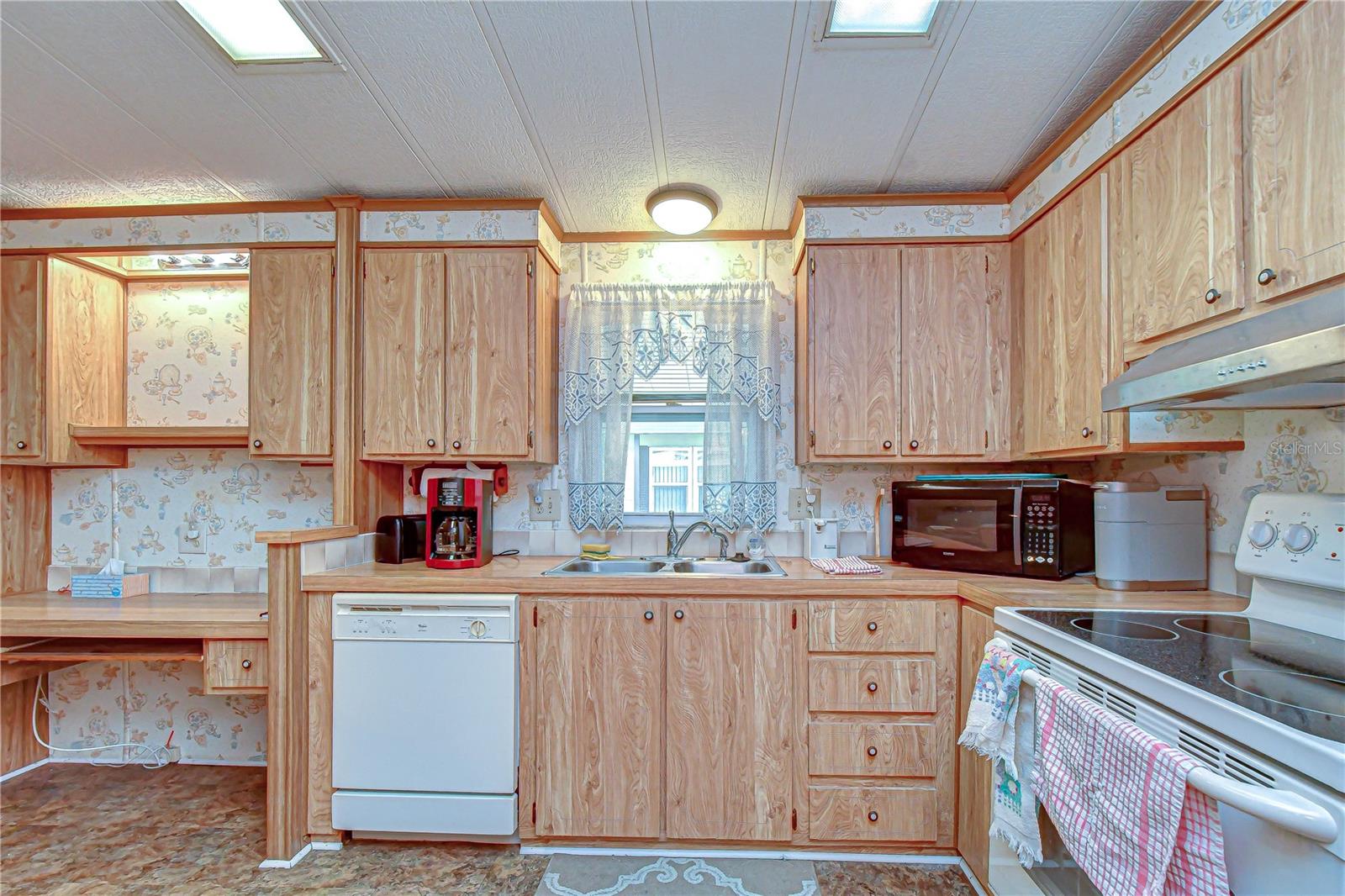 35145 WAGNER WAY — photo 36