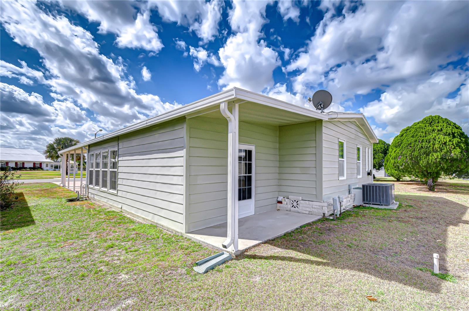 35145 WAGNER WAY — photo 12