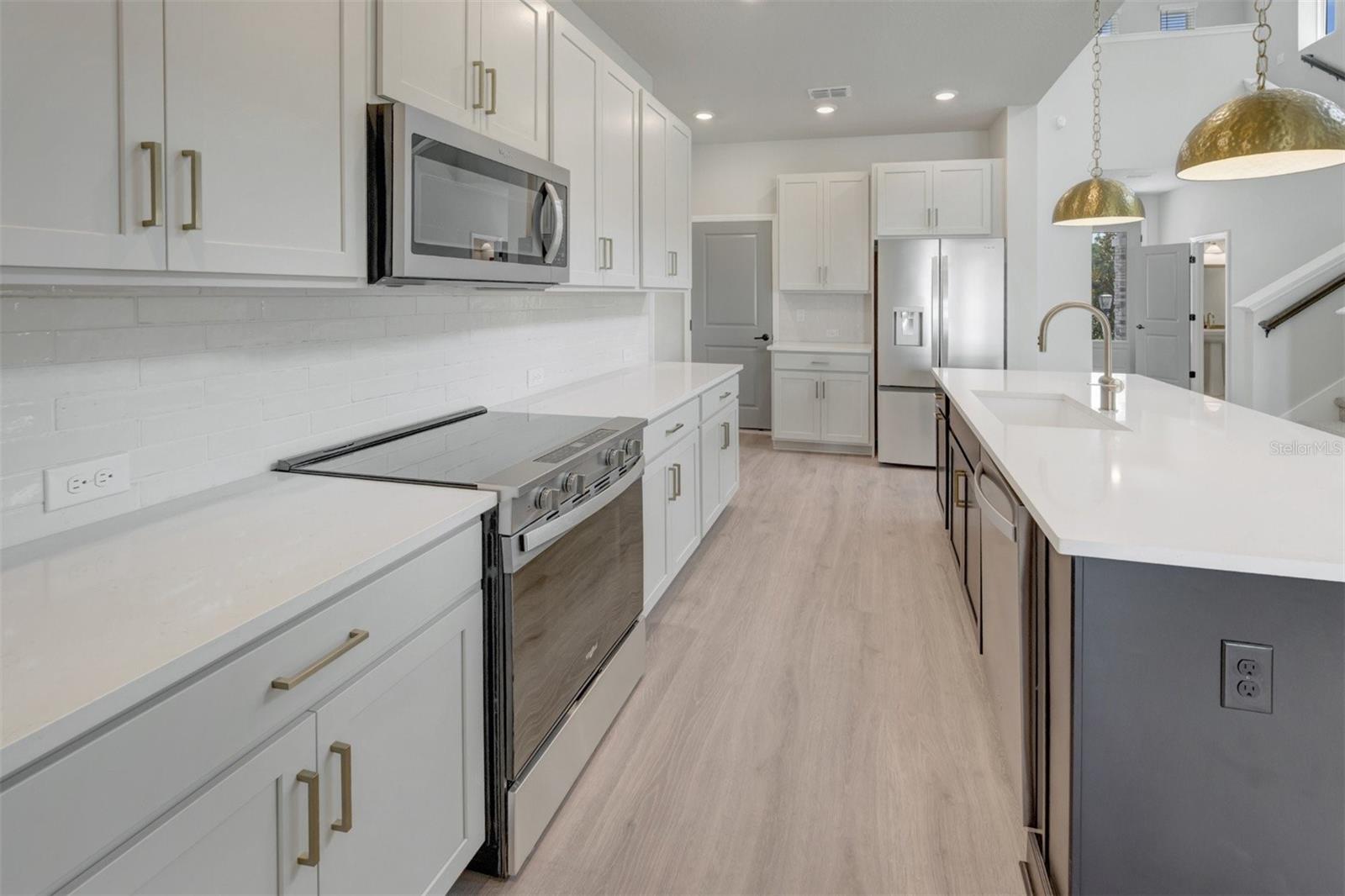 15239 EASTLYN DR — photo 5