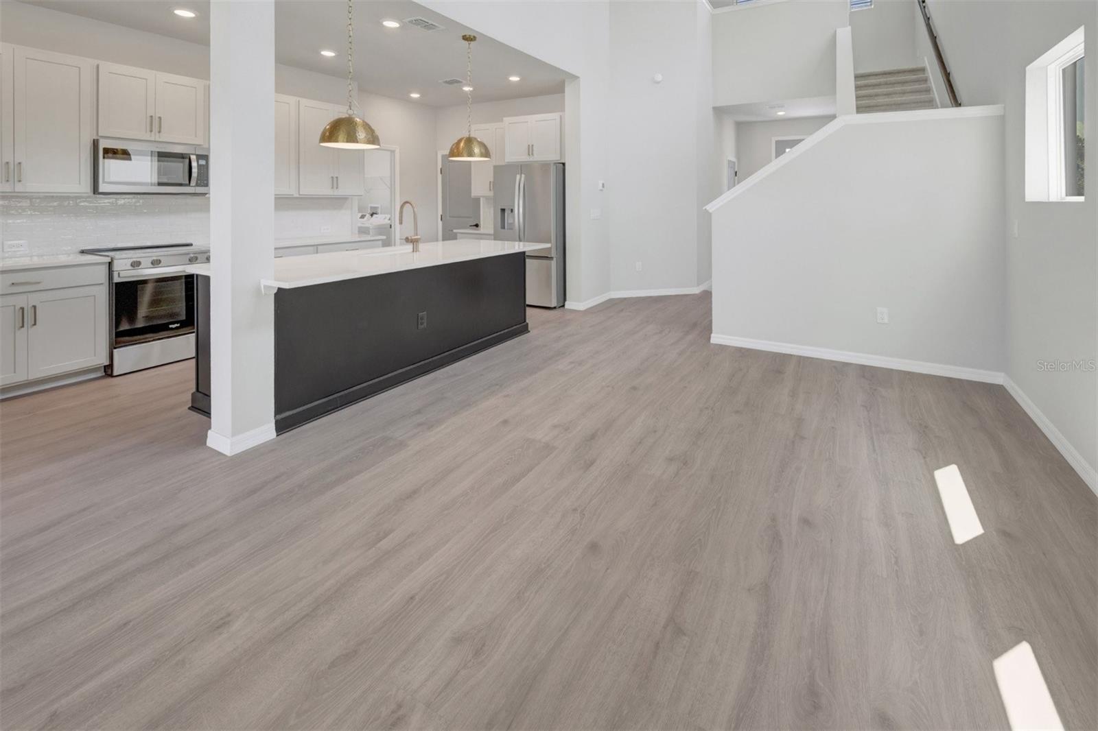 15239 EASTLYN DR — photo 4