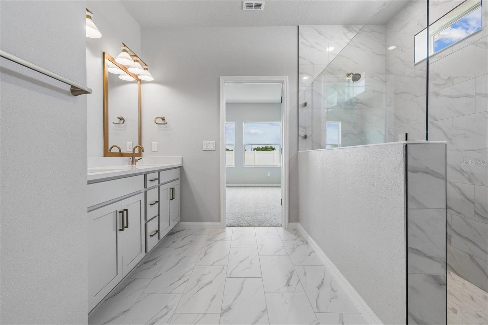 15239 EASTLYN DR — photo 15