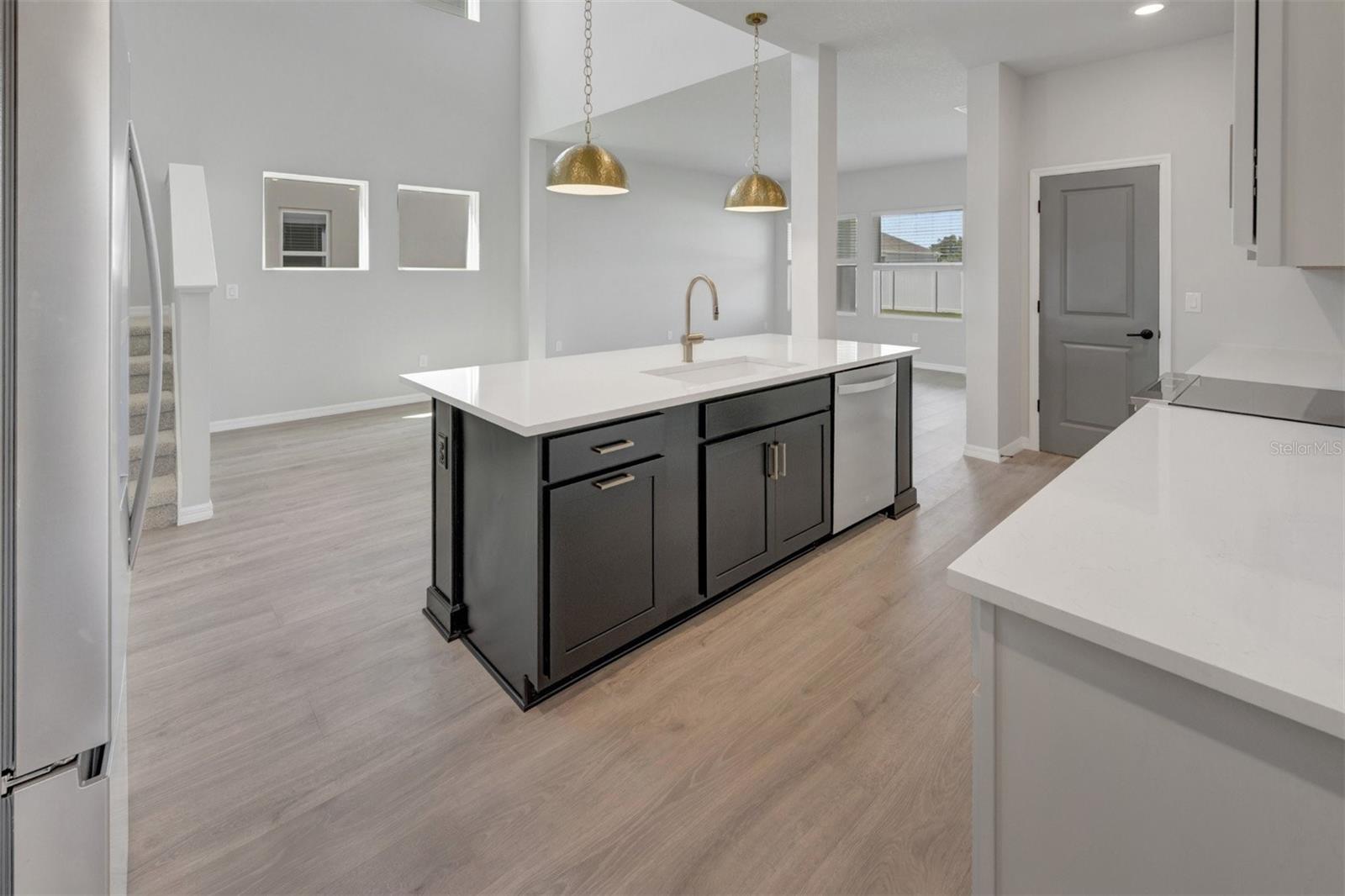 15239 EASTLYN DR — photo 6