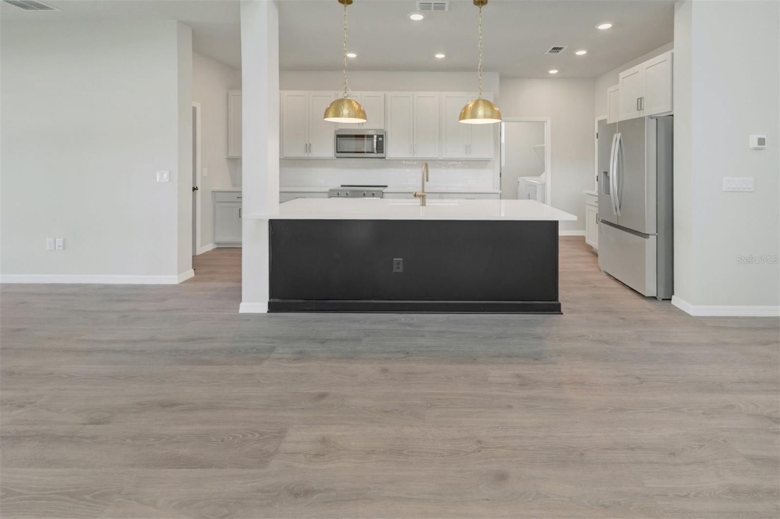 15239 EASTLYN DR — photo 3