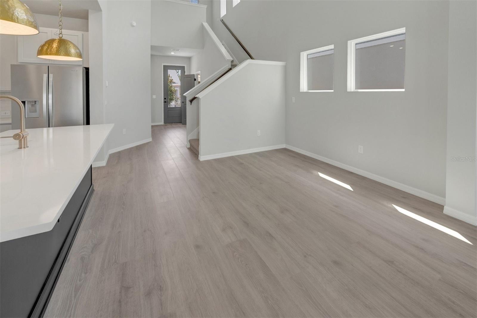 15239 EASTLYN DR — photo 11