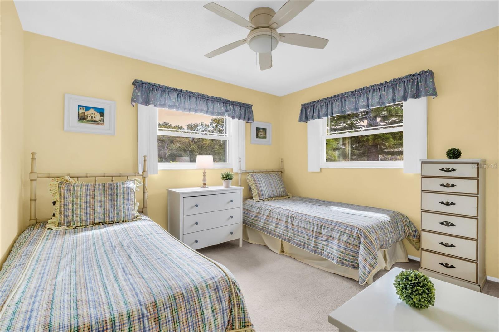 102 STAFFORD DR — photo 23