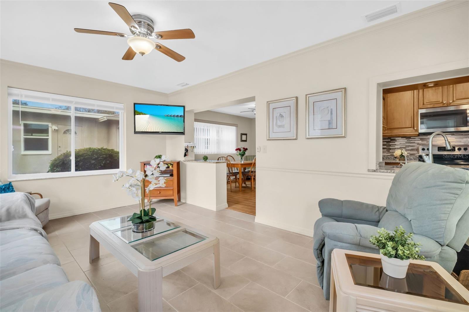 102 STAFFORD DR — photo 17