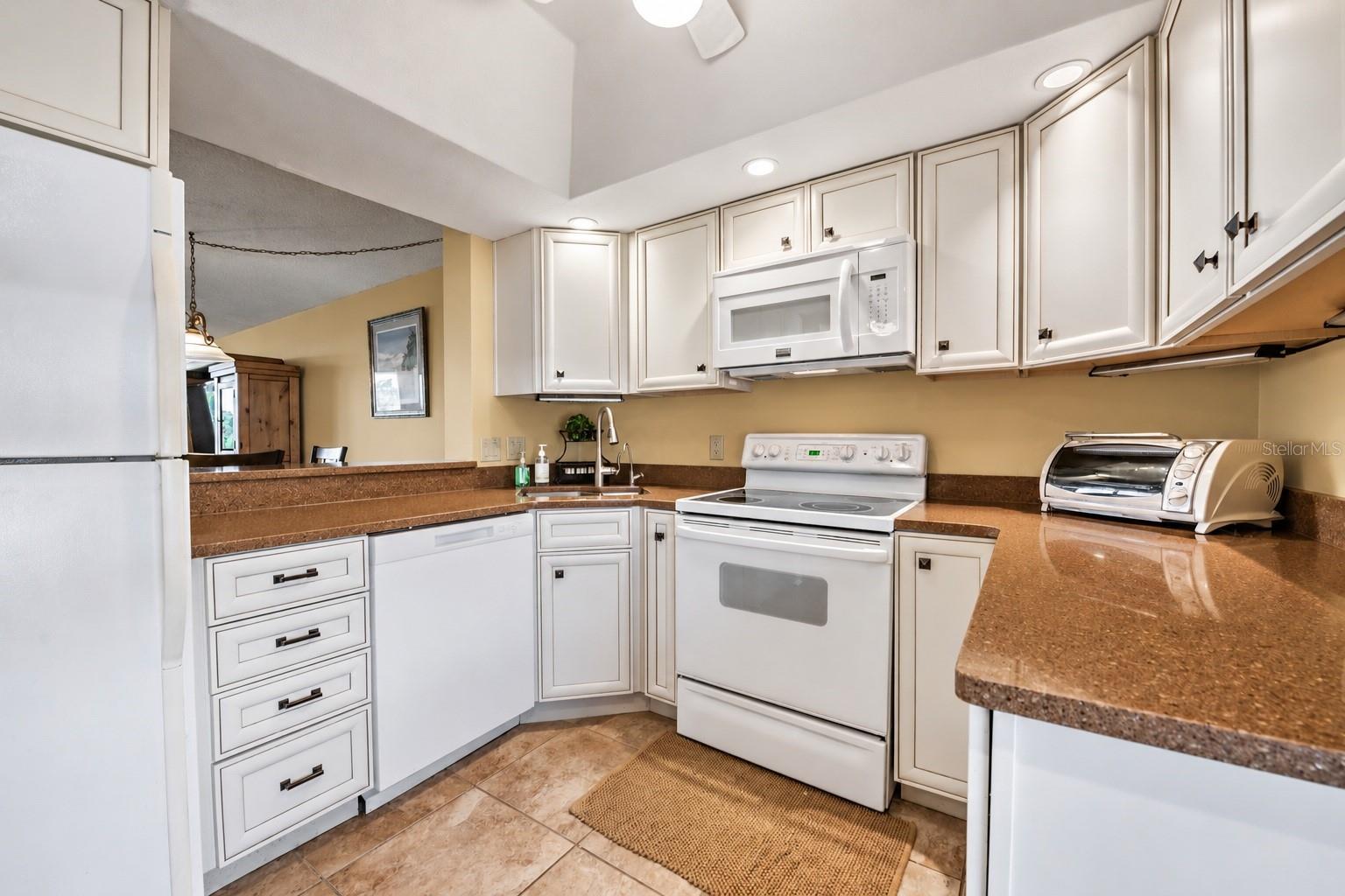 2618 COVE CAY DR #204 — photo 5