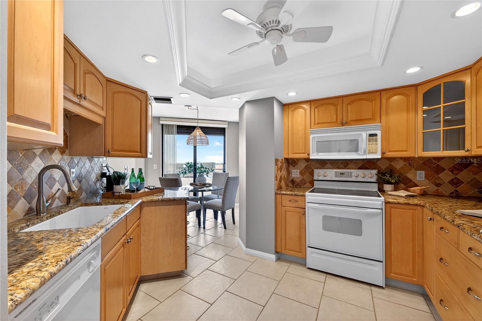 5950 PELICAN BAY PLZ S #2E — photo 15