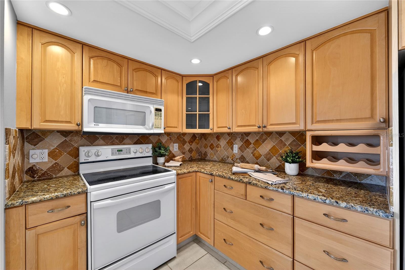 5950 PELICAN BAY PLZ S #2E — photo 17