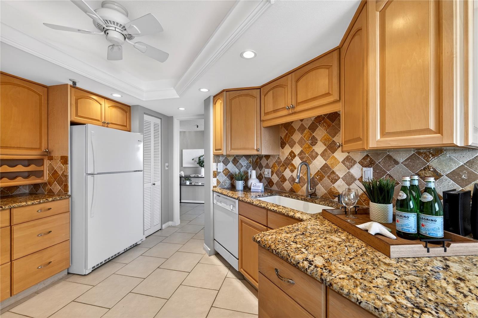5950 PELICAN BAY PLZ S #2E — photo 19