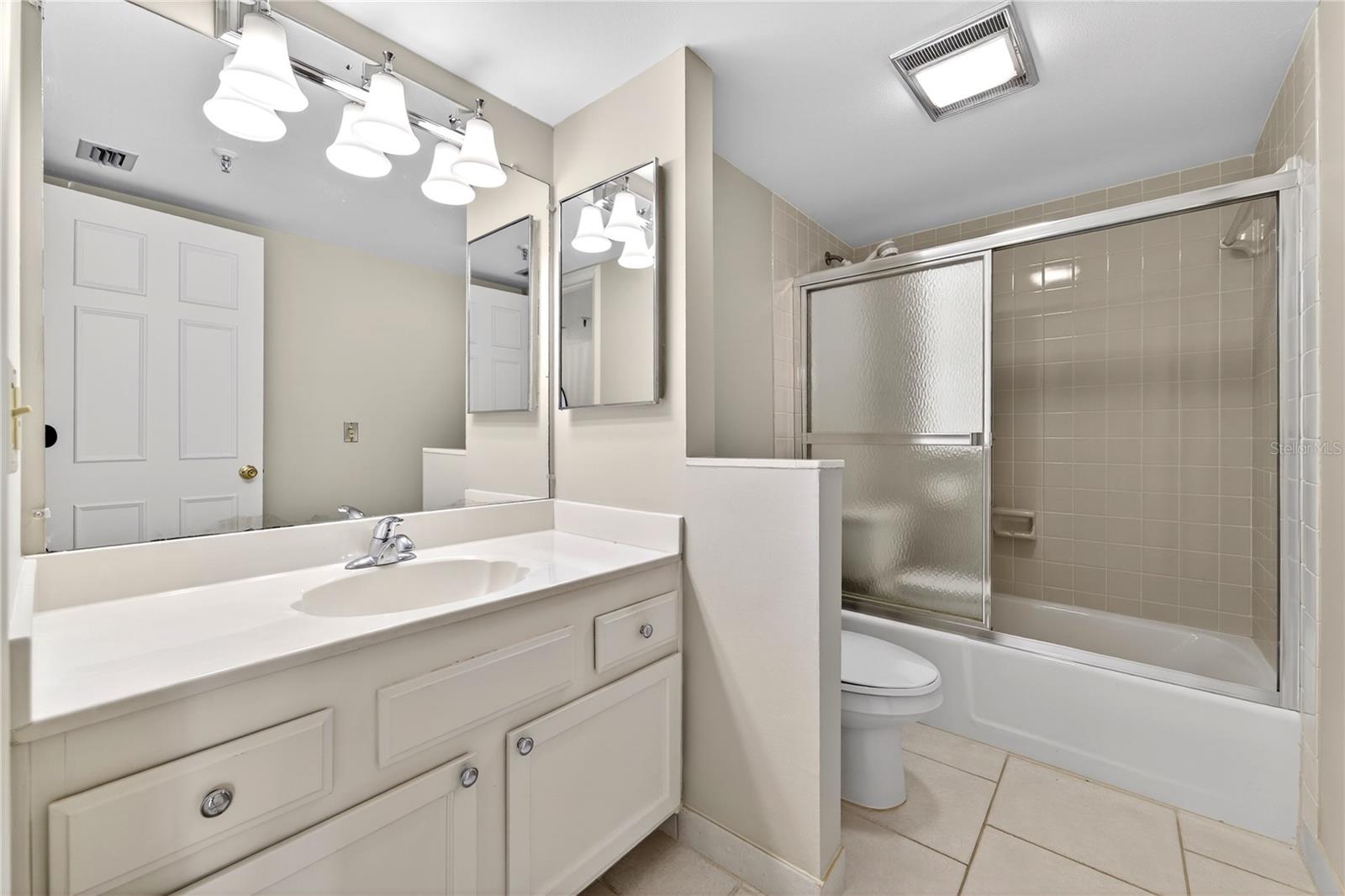 5950 PELICAN BAY PLZ S #2E — photo 39