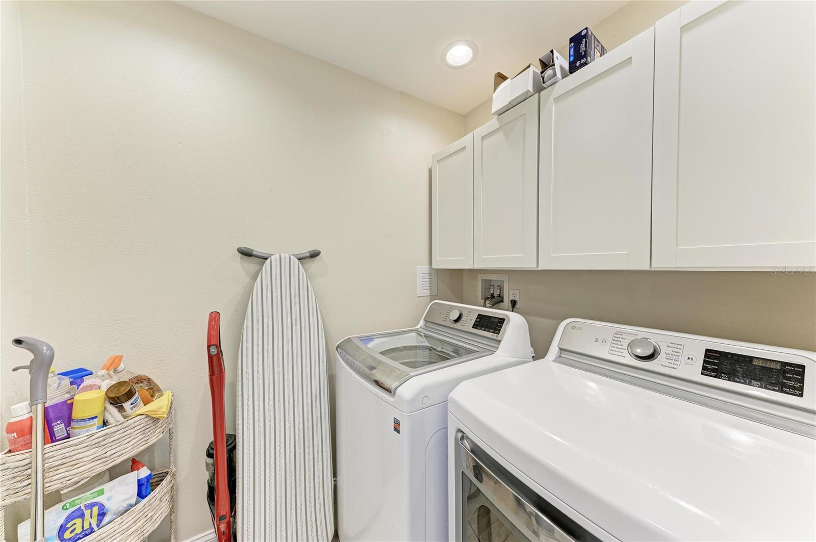5507 CONTENTO DR — photo 37