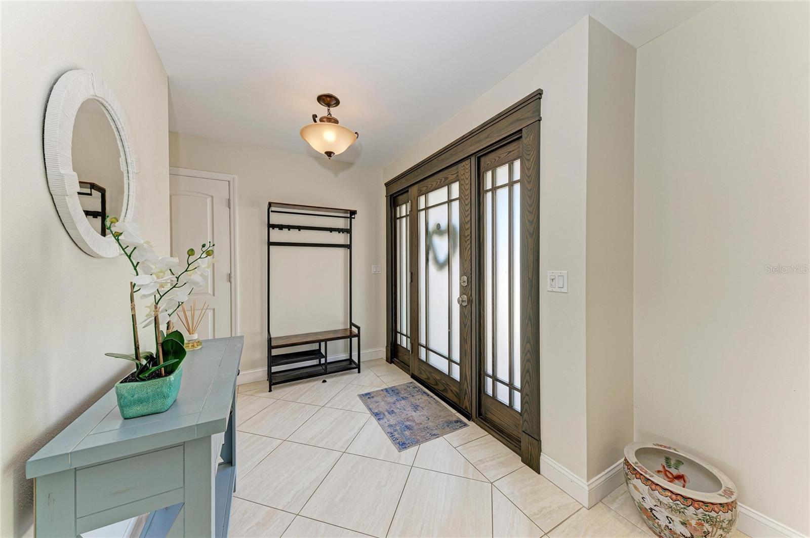 5507 CONTENTO DR — photo 11