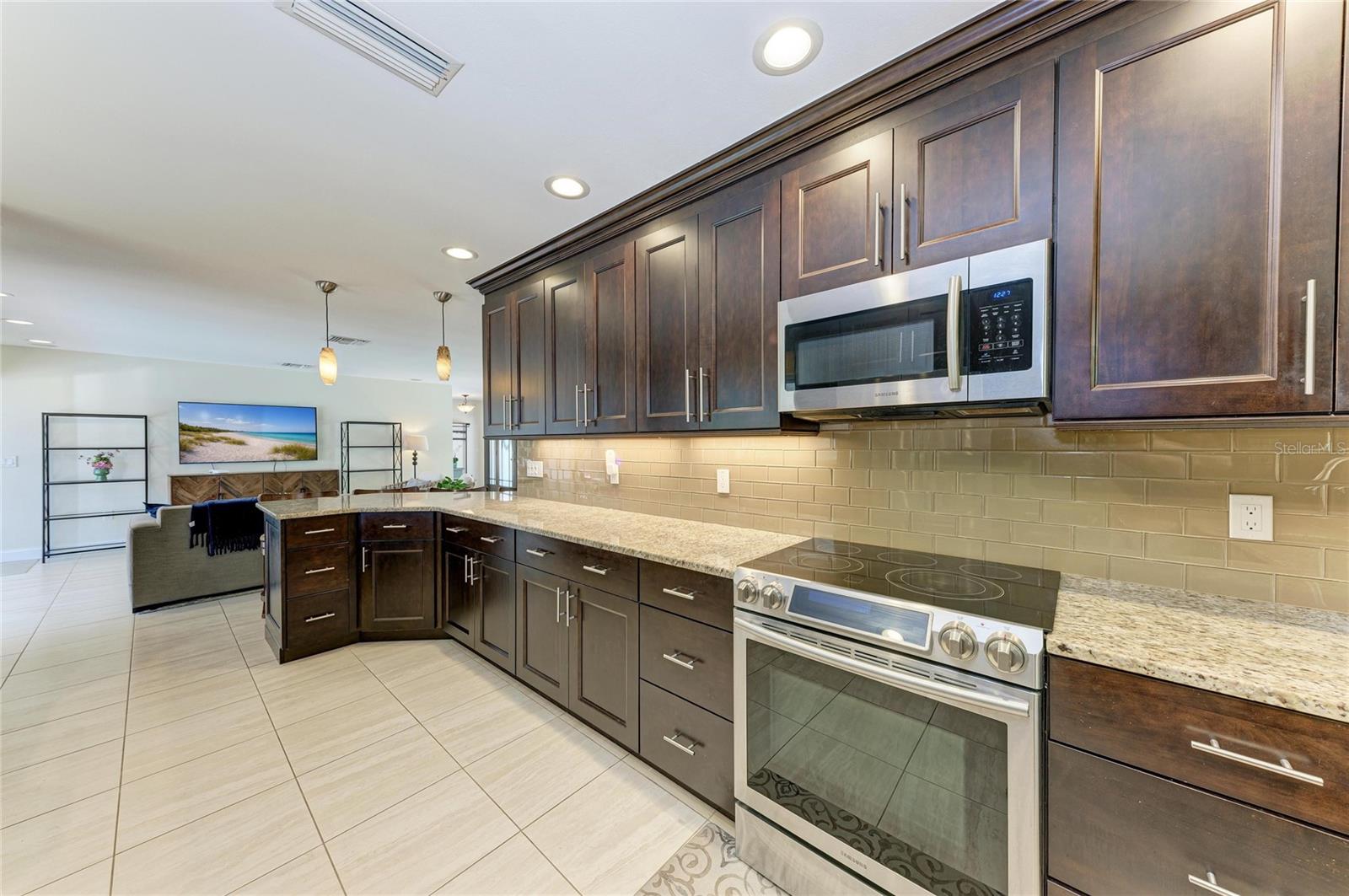 5507 CONTENTO DR — photo 21