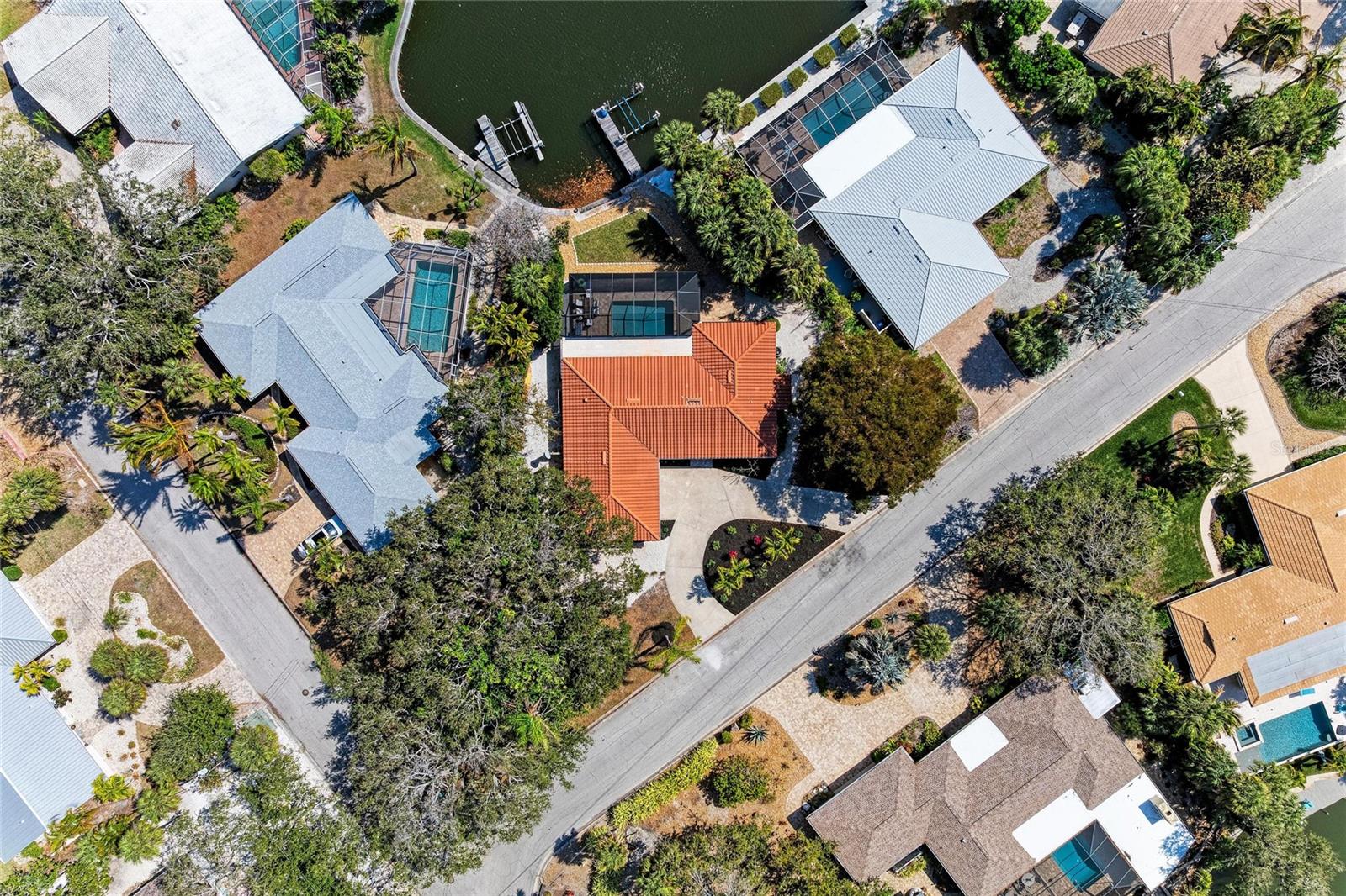 5507 CONTENTO DR — photo 47