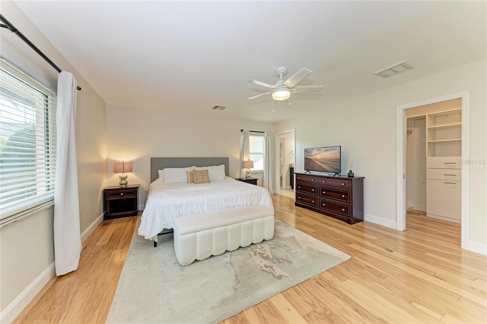 5507 CONTENTO DR — photo 25