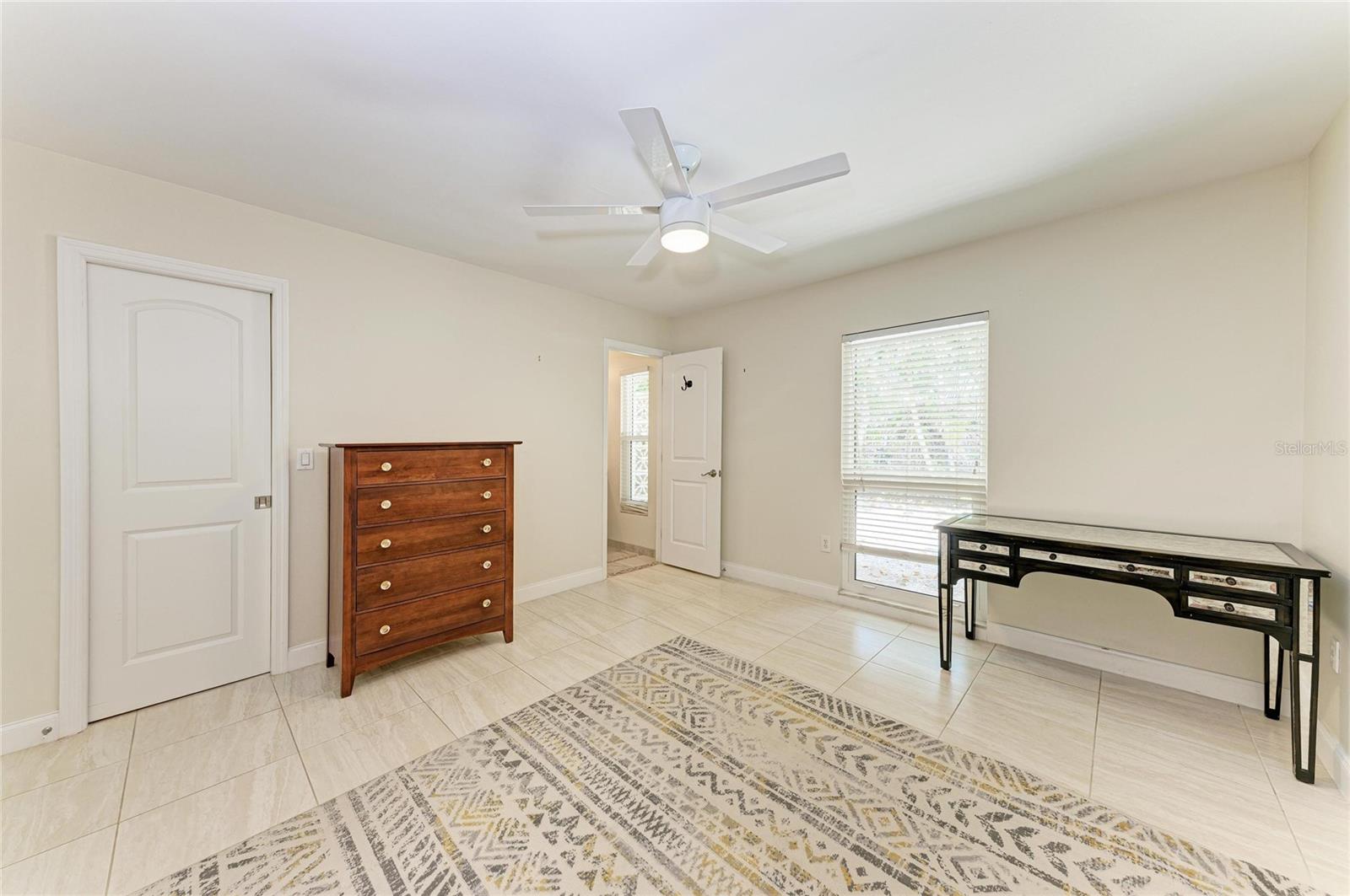 5507 CONTENTO DR — photo 34