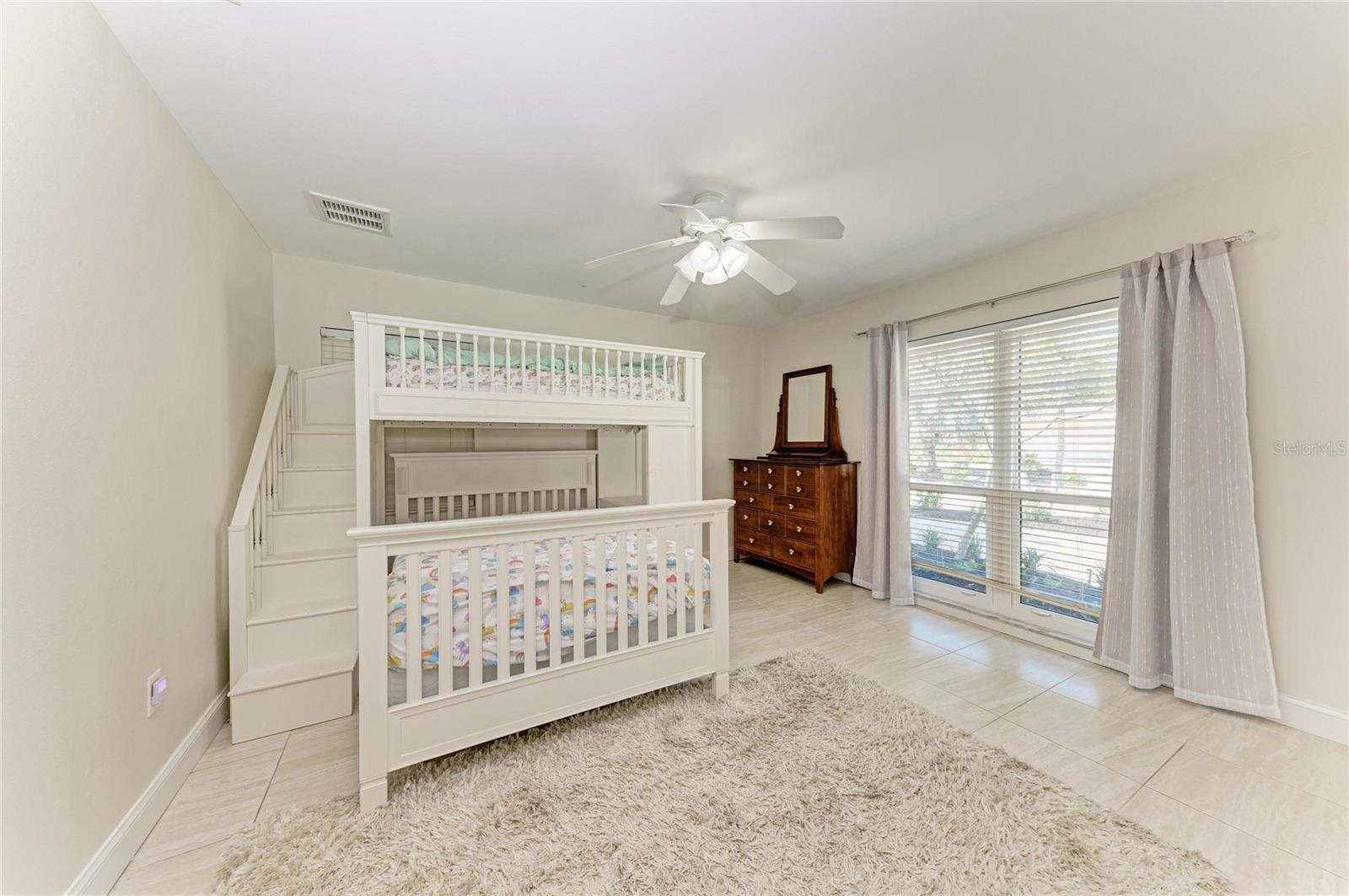 5507 CONTENTO DR — photo 30