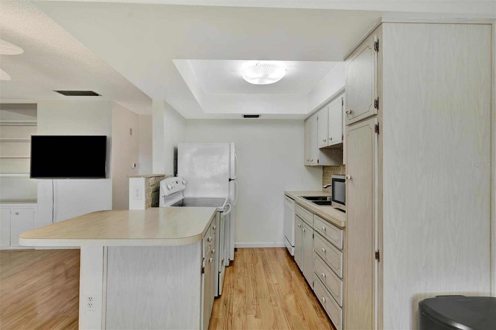 650 PINELLAS POINT DR S ##205 — photo 4