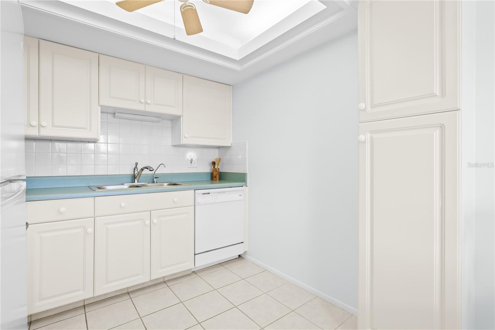 11720 PARK BLVD #302 — photo 17