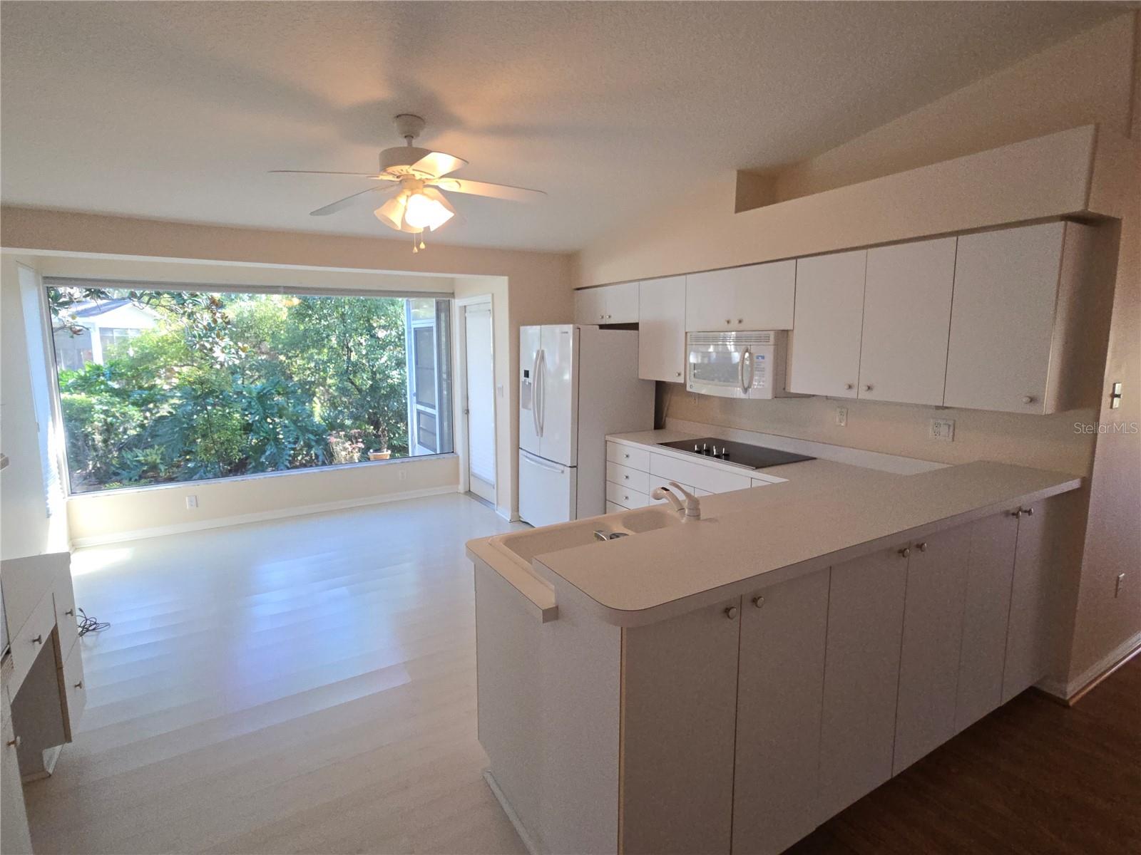 11519 HOLLY ANN DR — photo 2