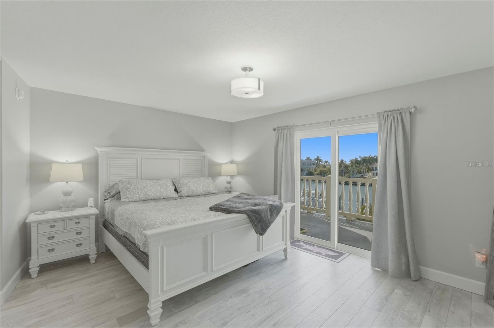 544 PINELLAS BAYWAY S #TH13 — photo 17