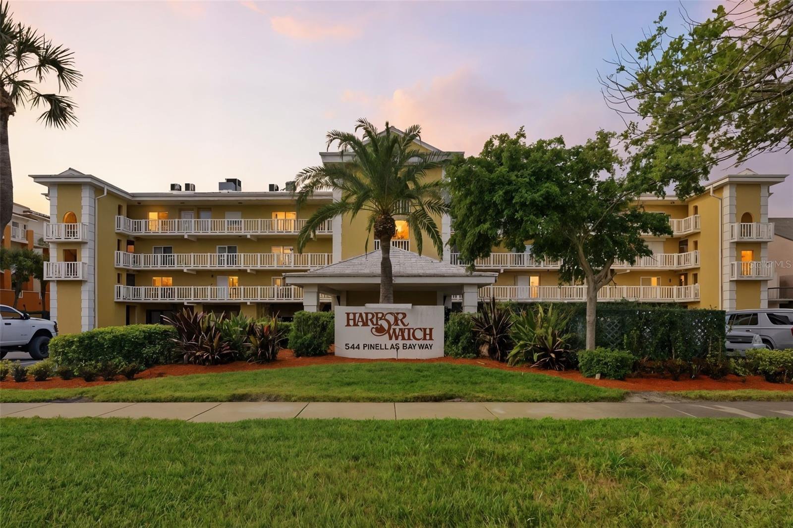 544 PINELLAS BAYWAY S #TH13 — photo 35