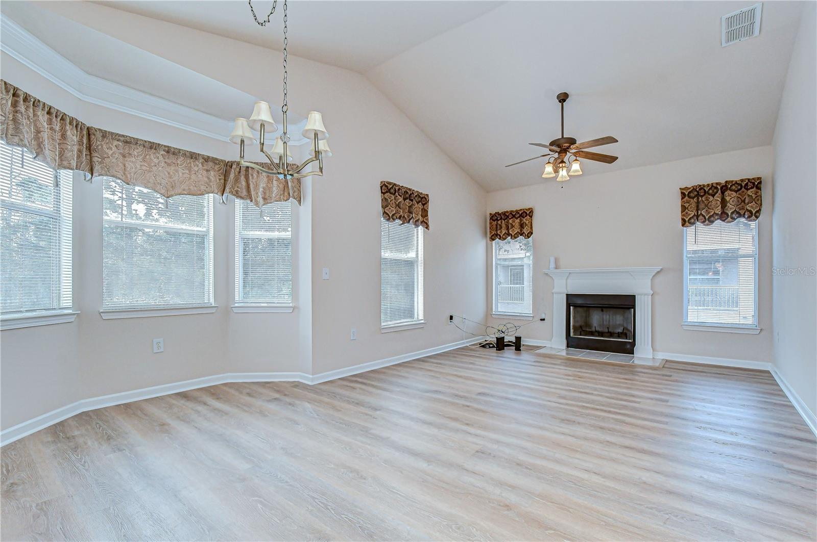 10409 VILLA VIEW CIR #10409 — photo 6