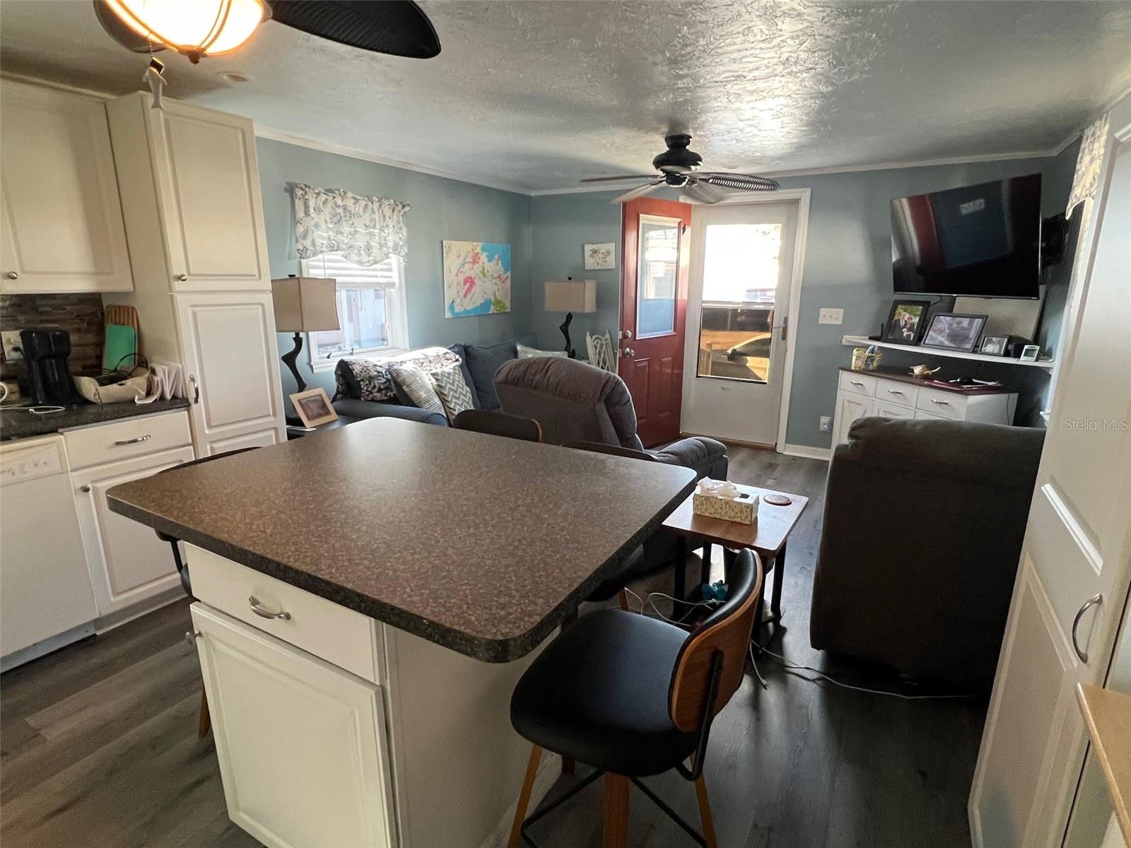 8300 SEMINOLE BLVD #218 — photo 9